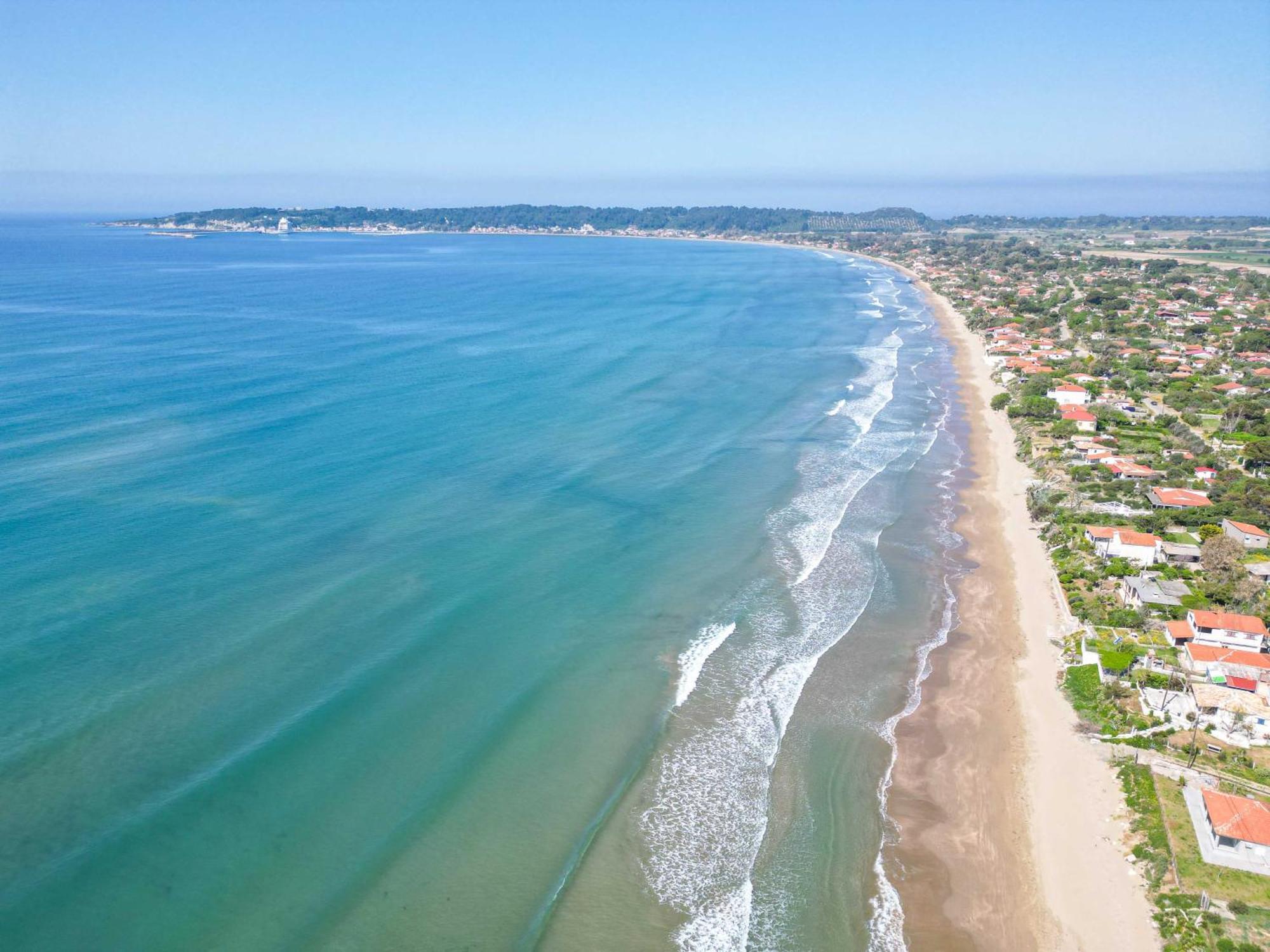Salty Noses Beach House Paradise Perfect For Families Пиргос Экстерьер фото
